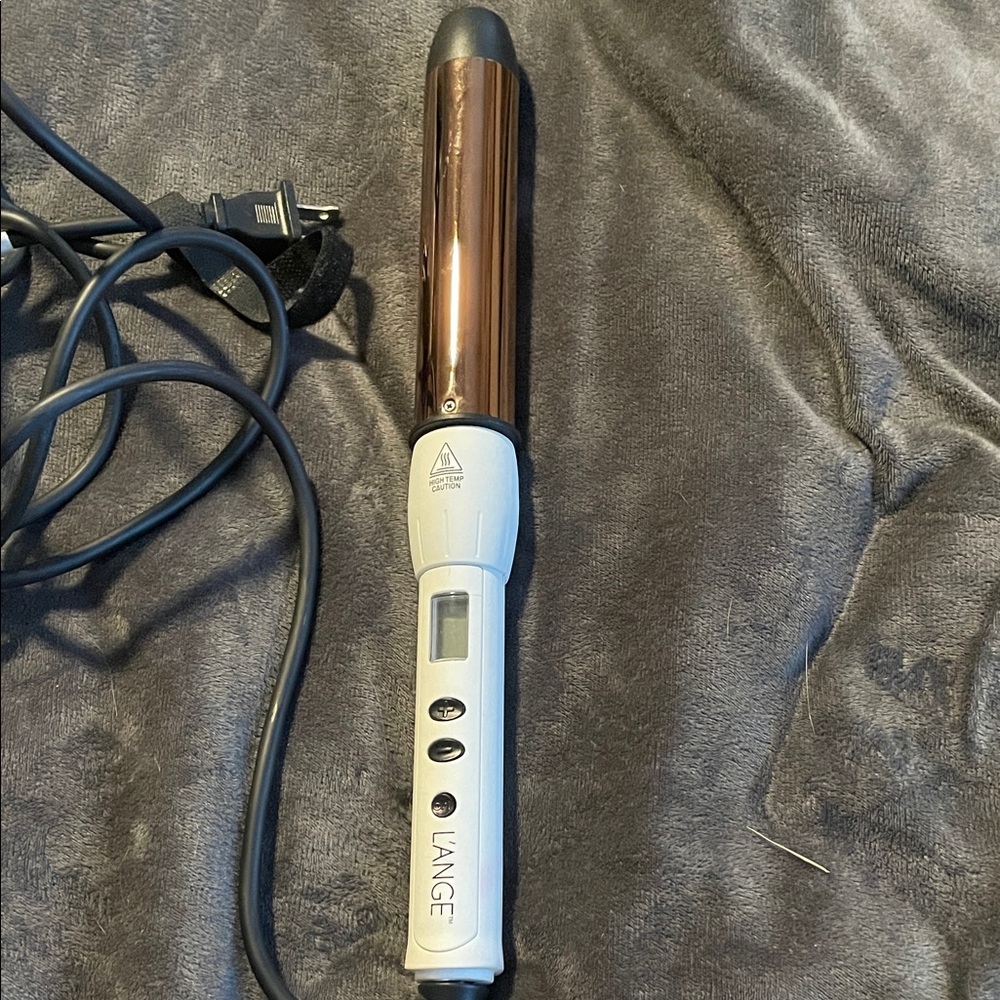 Lange White Styling Tool with Digital Controls model HT212